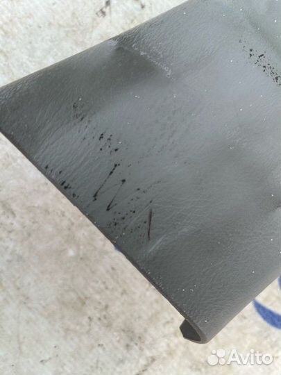 Накладка центральной стойки правая Subaru Impreza