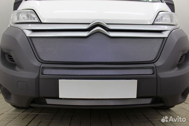 Защитная сетка радиатора хром Citroen Jumper (2014