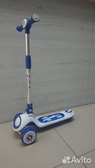 Самокат Luxmom YL-616