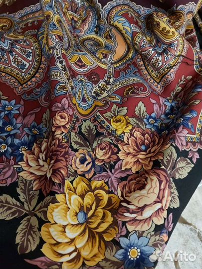 Шаль павловопосадская старого выпуска Майя, 20