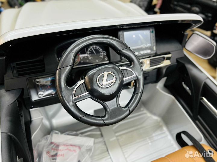 Детская машинка Lexus