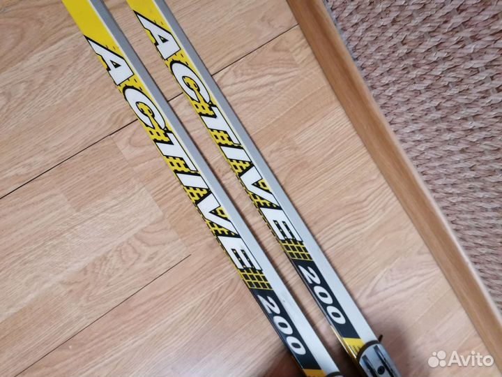 Лыжи беговые с ботинками 44 размера