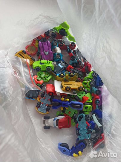 Игрушки Киндер сюрприз