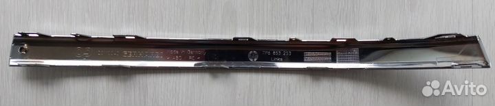 Молдинг переднего бампера левый хром