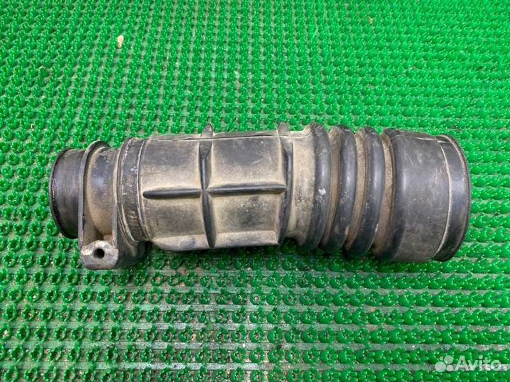 Патрубок воздушного фильтра Лада 2107 2008