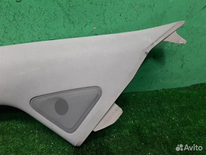 Обшивка левой стойки Lexus RX400H 2007