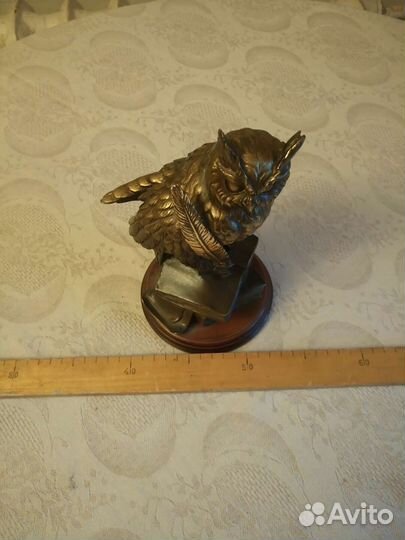 Статуэтка учёный филин