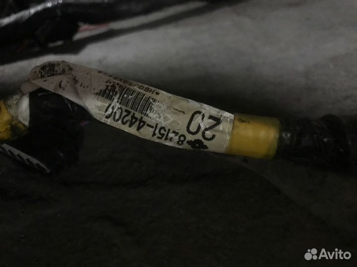 Проводка двери передняя правая Toyota Gaia SXM10