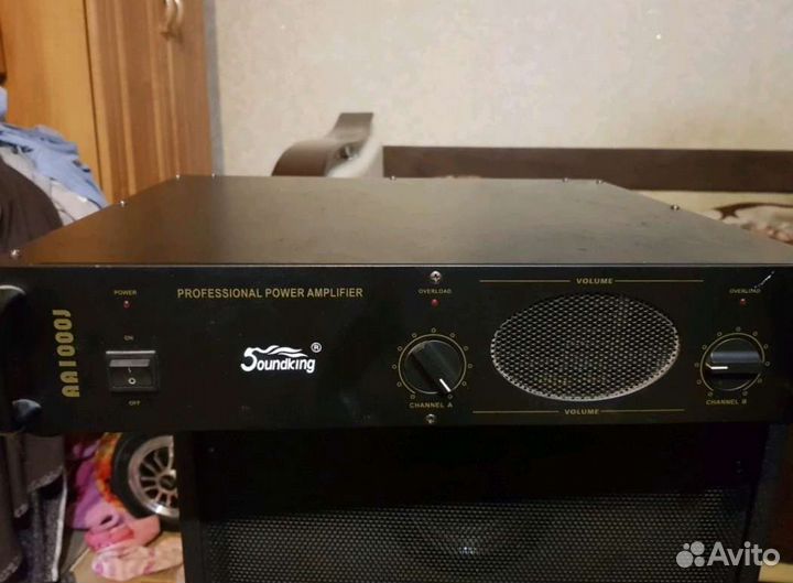 Усилитель Soundking AA1000J (2 x 380 Вт)