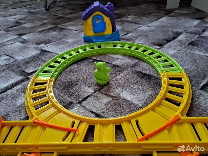 Игровой набор железной дороги на батарейках