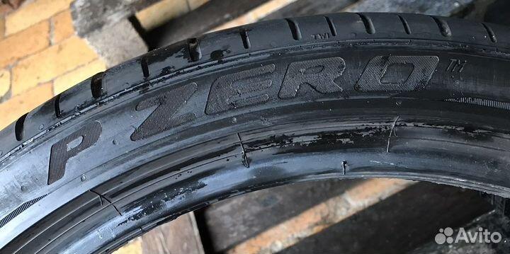 Pirelli P Zero PZ4 225/40 R18 92Y