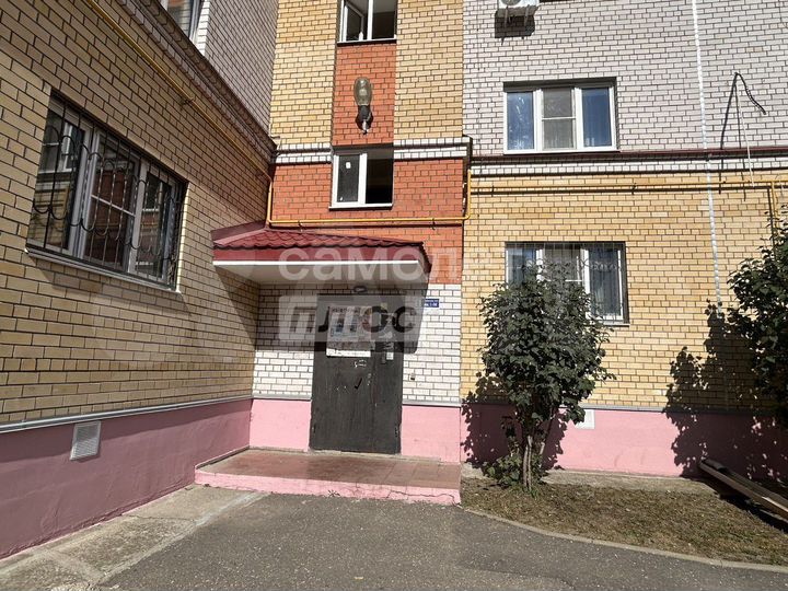 3-к. квартира, 114 м², 2/9 эт.