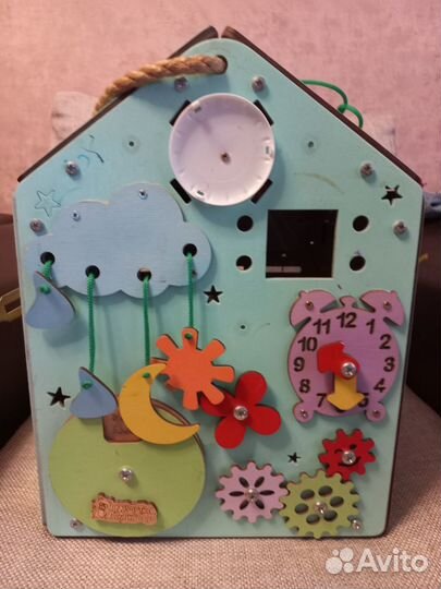 Бизиборд домик бу