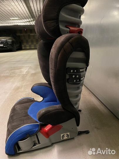 Детское автомобильное кресло 2-8 лет