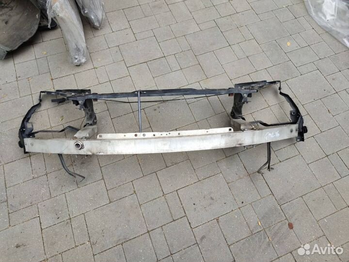 Передняя панель (телевизор) Mercedes-Benz C-Класс