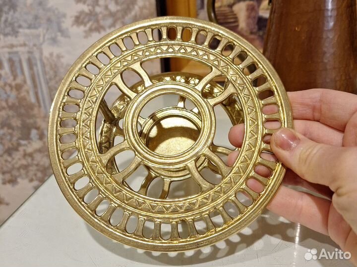 Италия Подставка под горячее Латунь