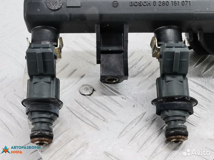 Форсунка Volkswagen Polo 3 2001 030906031J