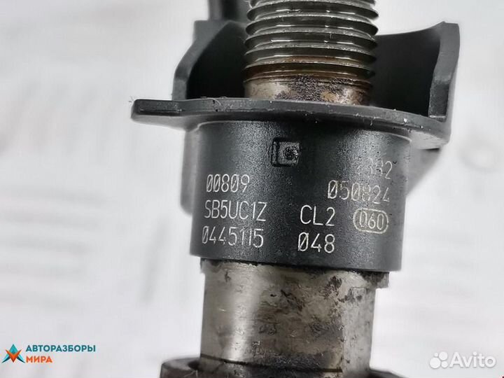 Форсунка BMW 3 E90/E91/E92/E93 2005 13537792721