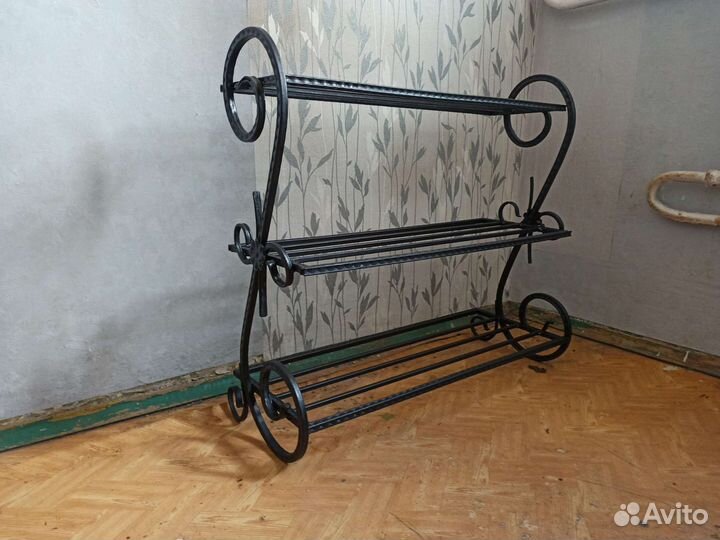 Обувница кованая