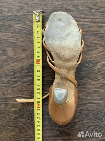 Туфли (для латино-американских танцев)