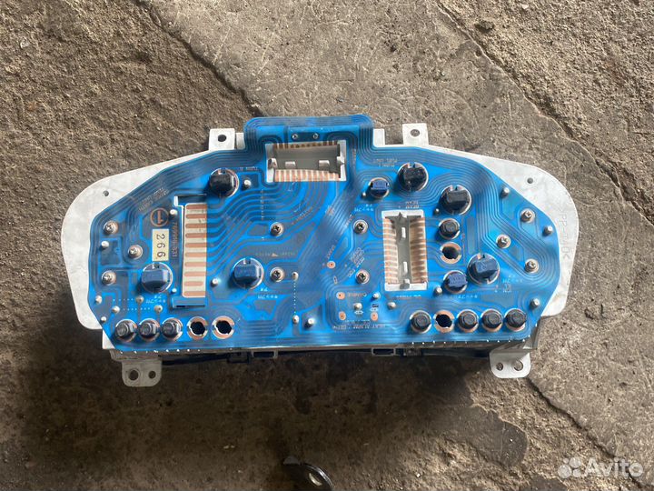 Панель приборов mitsubishi lancer 8 1.3