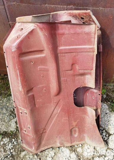 Брызговик газ 2410 правый