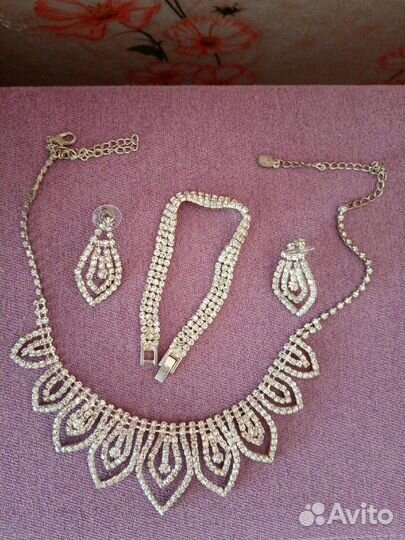 Комплект бижутерии
