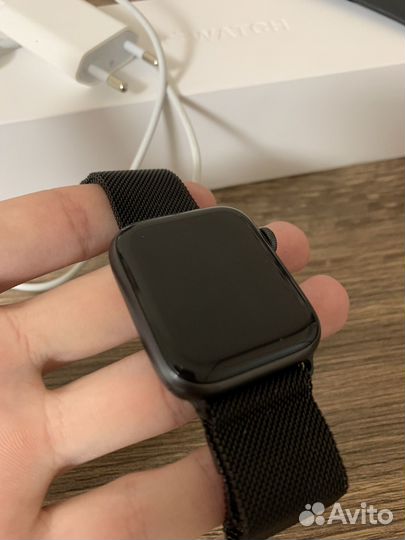 Apple Watch Series 5 44mm