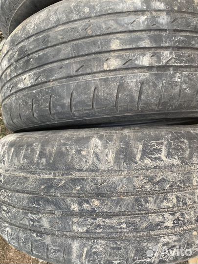 Bridgestone R200 205/55 R16