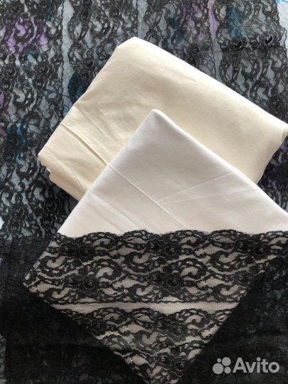 2 отреза белой ткани х/б и черное кружево