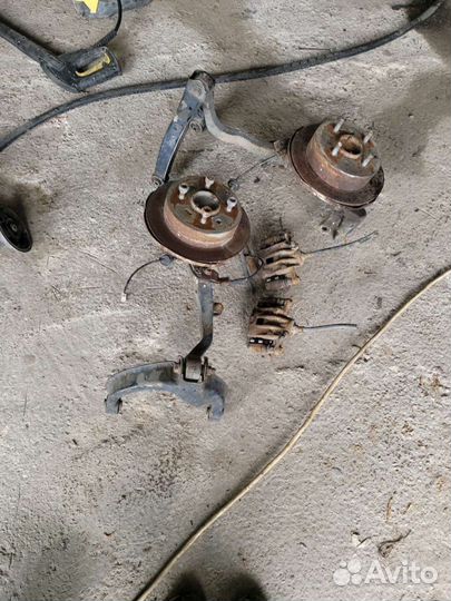 Задние кулаки на хундай сонату 2005