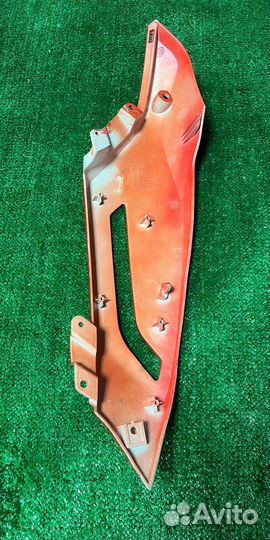 RAN3082 Облицовка бензобака верхняя левая