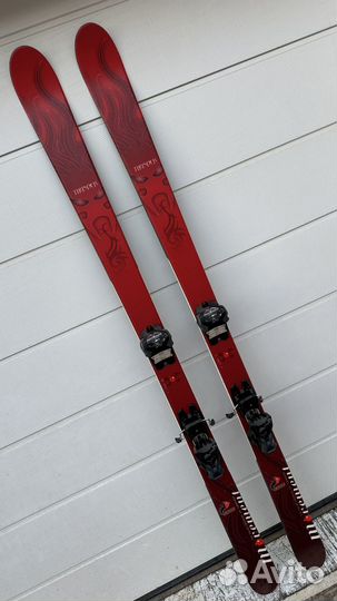 Горные лыжи Movement Thunder