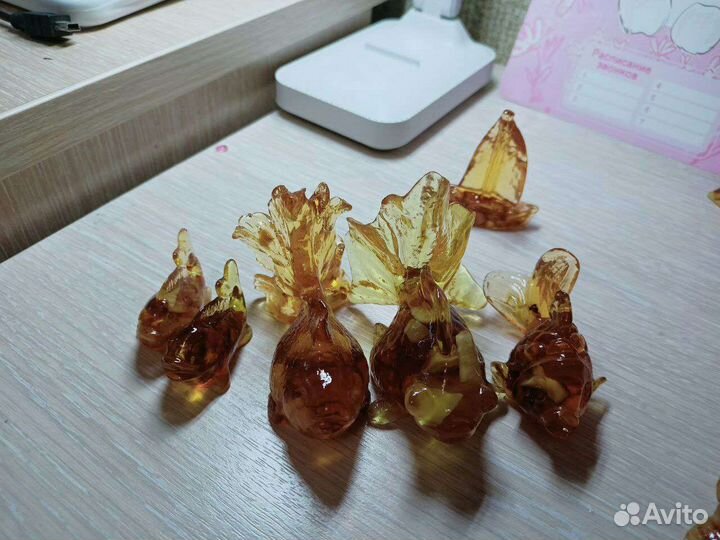 Драконы, птицы, рыбы, животные в янтаре