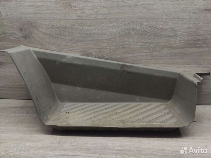 Подножка Mercedes Sprinter W901