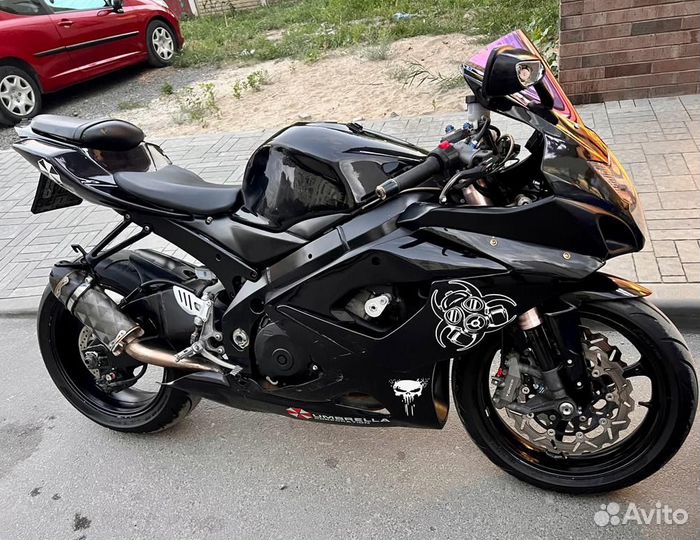 Suzuki GXS-1000 k6