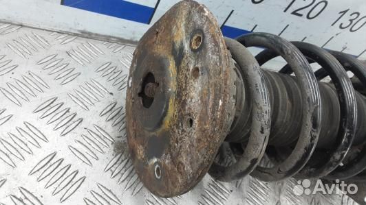 Стойка передняя левая volvo V70 3 (KBG04K501)