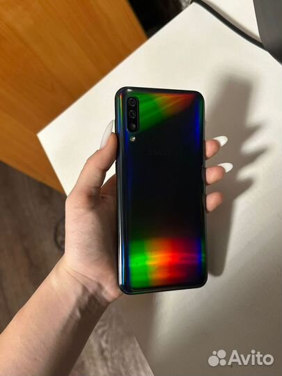 Samsung Galaxy A50, 4/64 ГБ