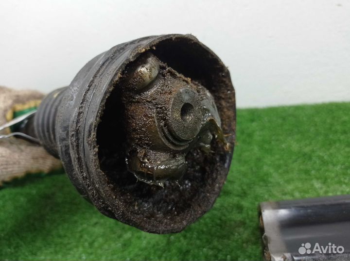 Полуось передняя L Mercedes GLC W253 2533307900
