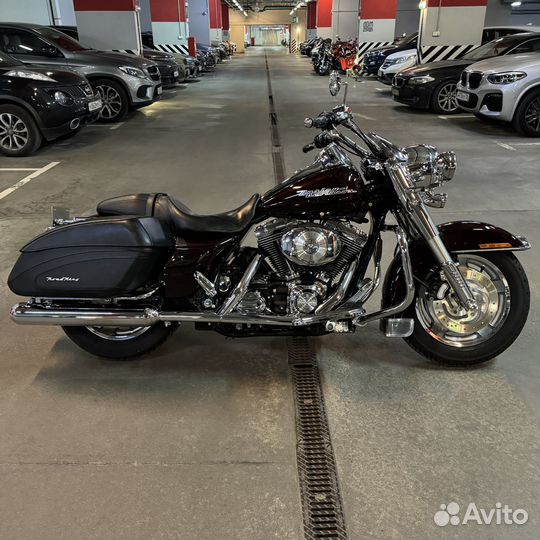 Road King Custom (Black Cherry)