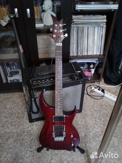 Электрогитара Jay Turser Cobra