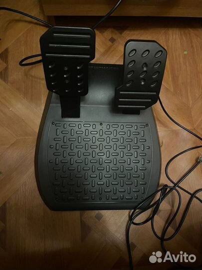 Игровой руль thrustmaster ferrari GT