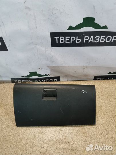 Бардачок Mazda 6 GG 2.0 2002-2005