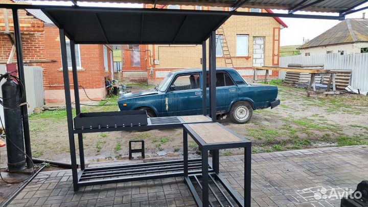 Мангал с крышей лофт