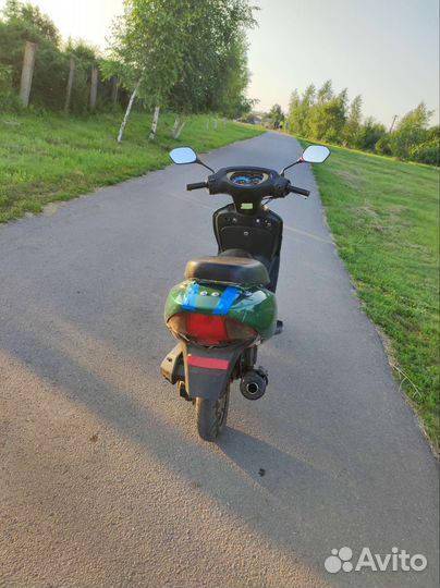 Скутер Omaks