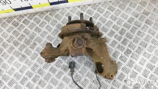 Ступица задняя левая land rover freelander 2 (98Z1