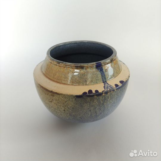 Керамическая ваза для маленьких букетов 