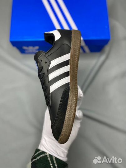 Кроссовки adidas samba