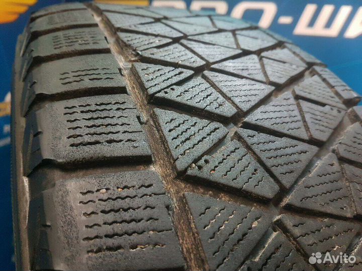 Bridgestone Blizzak DM-V2 235/65 R17