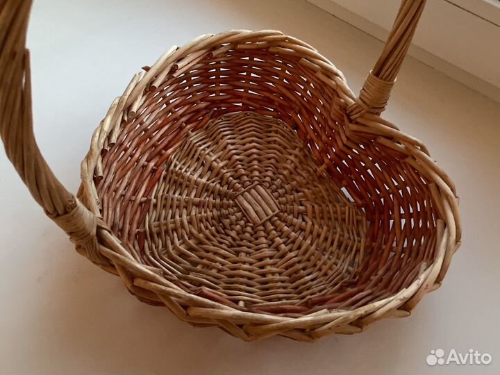 Корзина для упаковки подарка